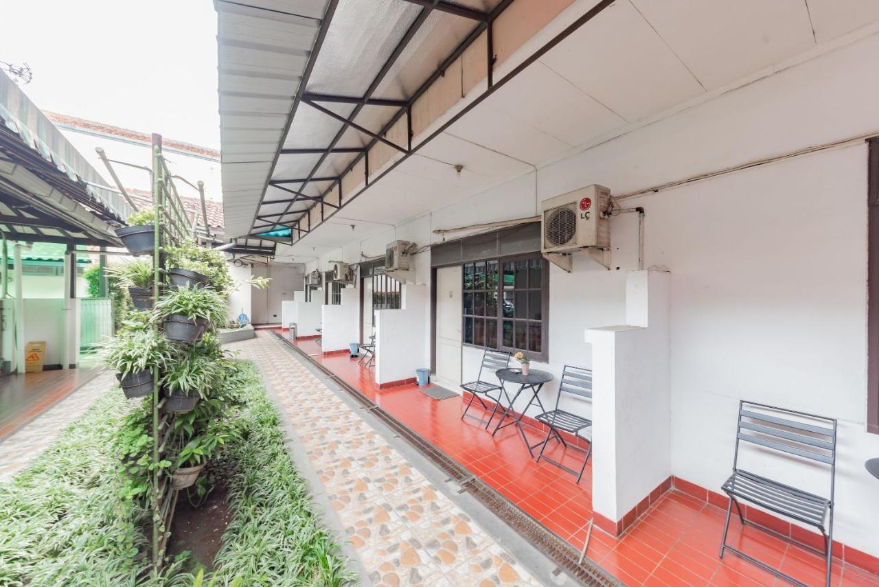 Urbanview Kurnia Cijagra Hotel